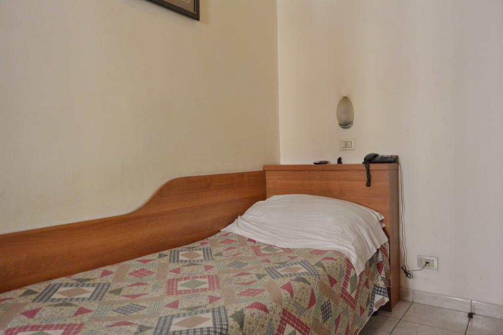 מילאנו Hotel Oriente מראה חיצוני תמונה